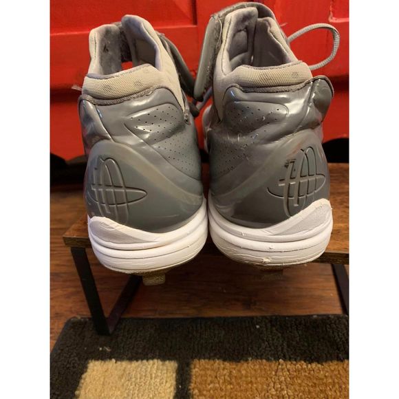 Nike Men's Size 14 467796-002 Air Huarache Grey & White Baseball Cleats EUC - Picture 7 of 8